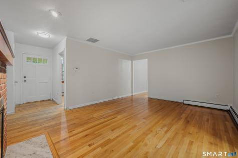 4 Robinhood Drive Ledyard CT 06335