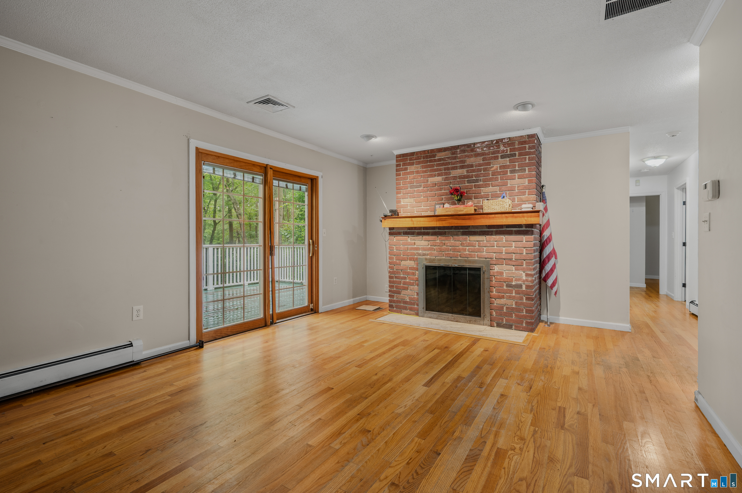 4 Robinhood Drive Ledyard CT 06335
