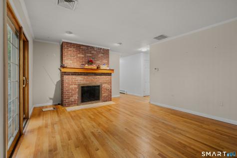 4 Robinhood Drive Ledyard CT 06335