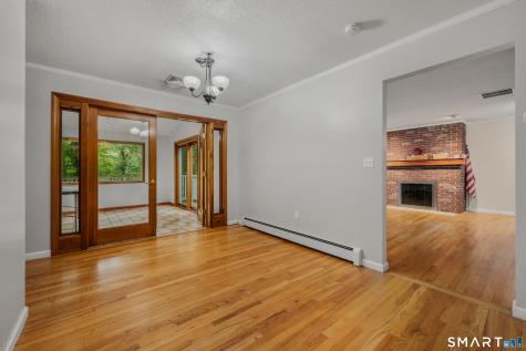 4 Robinhood Drive Ledyard CT 06335
