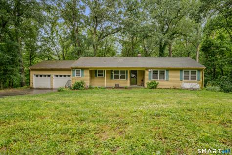 4 Robinhood Drive Ledyard CT 06335