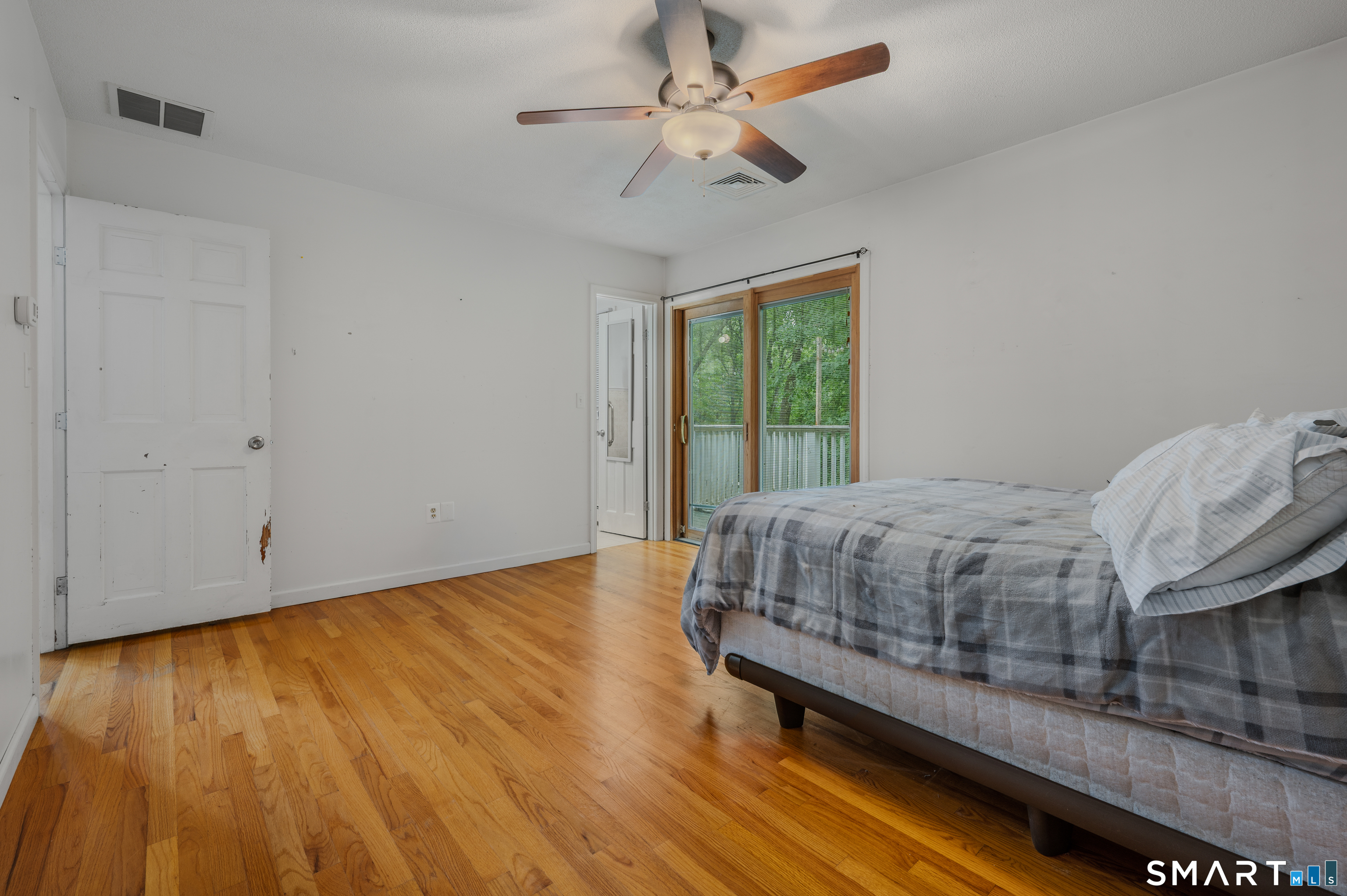 4 Robinhood Drive Ledyard CT 06335