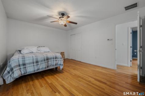 4 Robinhood Drive Ledyard CT 06335