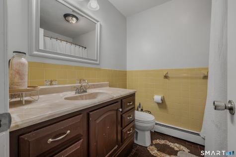 4 Robinhood Drive Ledyard CT 06335