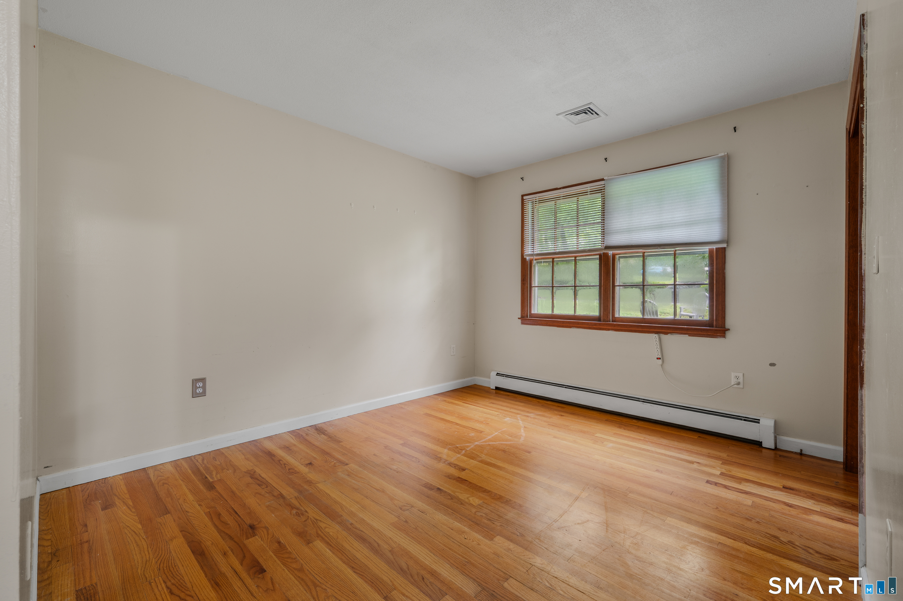 4 Robinhood Drive Ledyard CT 06335