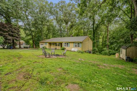 4 Robinhood Drive Ledyard CT 06335