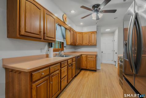 4 Robinhood Drive Ledyard CT 06335