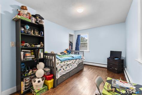 33 Allen Avenue Meriden CT 06451