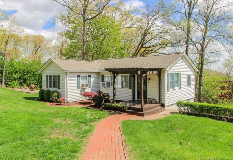 4 Fair Lane New Fairfield CT 06812