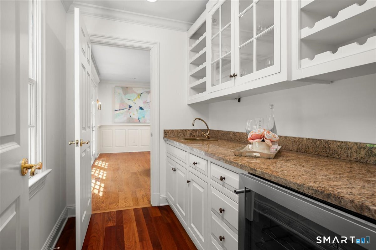 27 Woody Lane Westport CT 06880