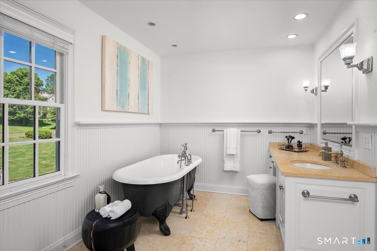 27 Woody Lane Westport CT 06880