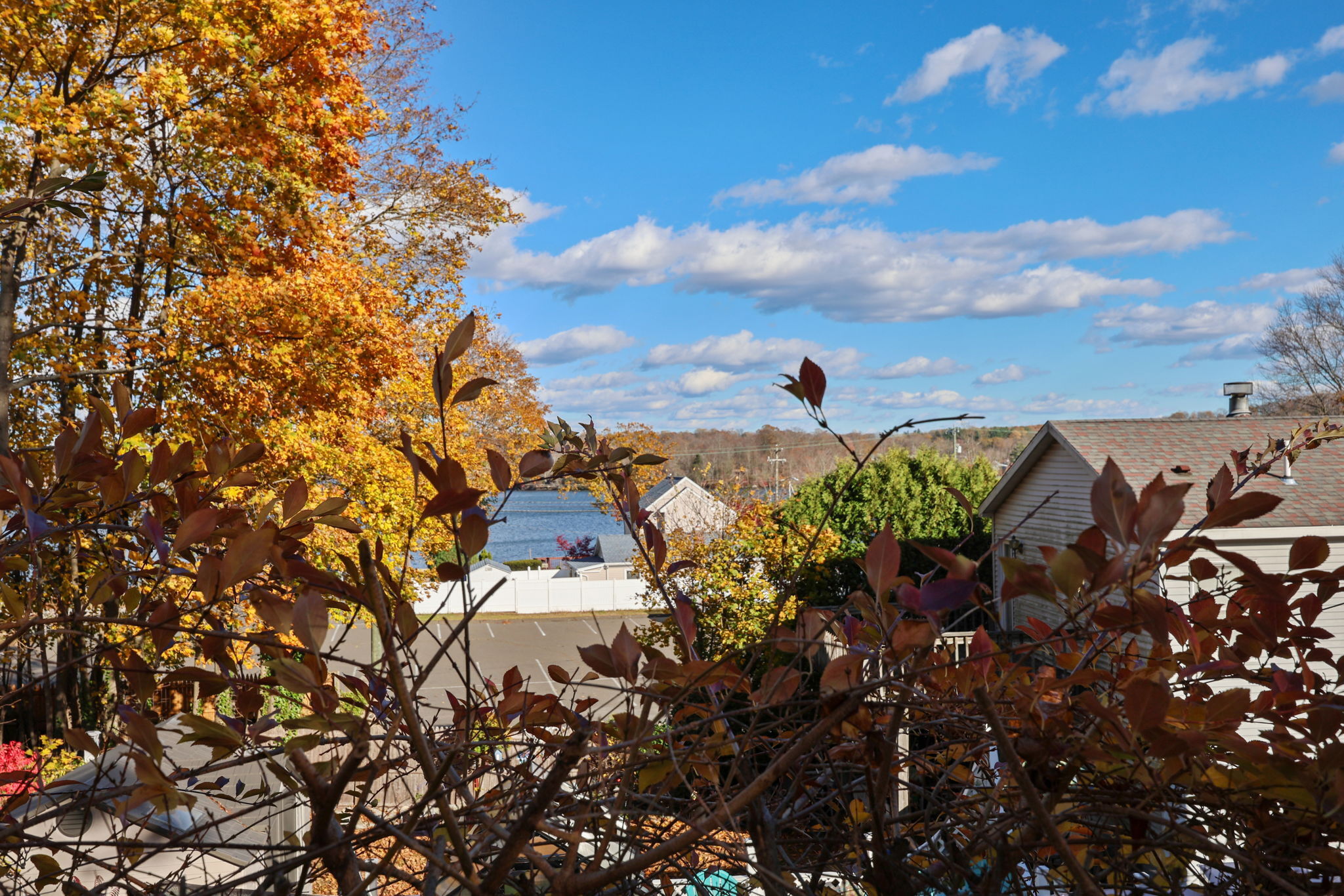 18 Lake Boulevard East Hampton CT 06424