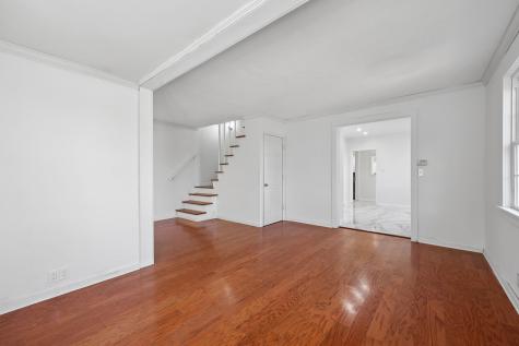 18 Lake Boulevard East Hampton CT 06424