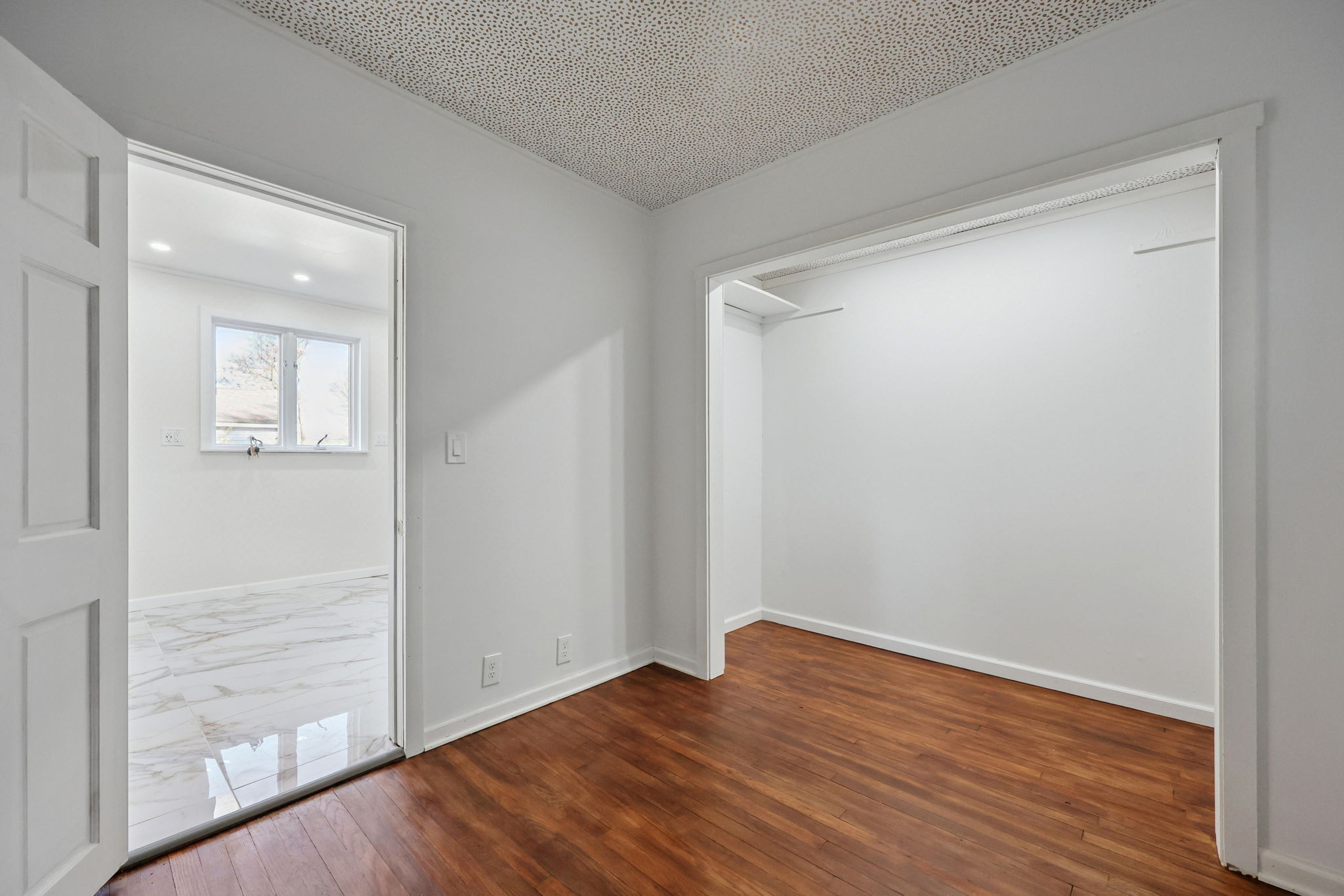 18 Lake Boulevard East Hampton CT 06424