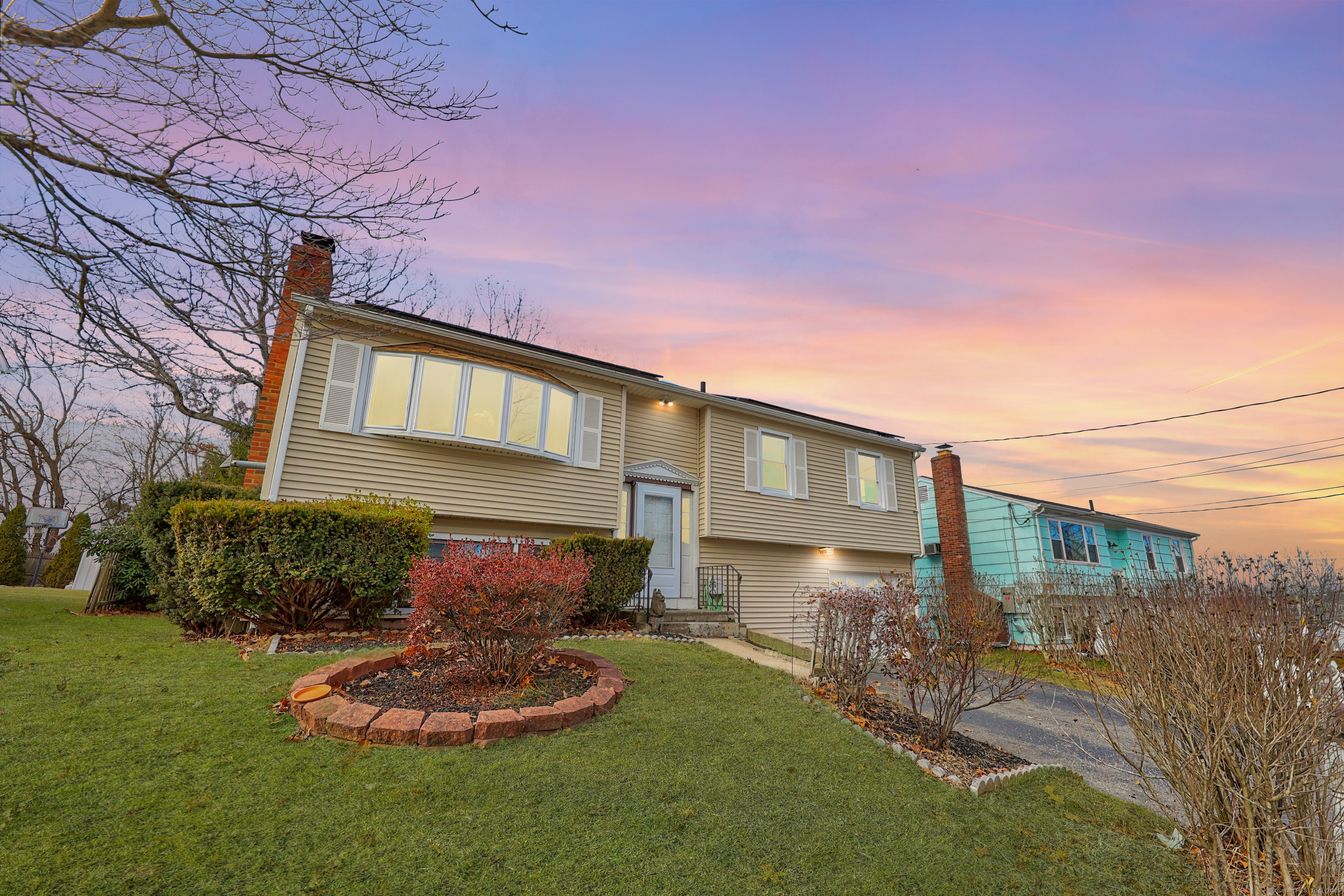 87 Horseshoe Drive Waterbury CT 06706