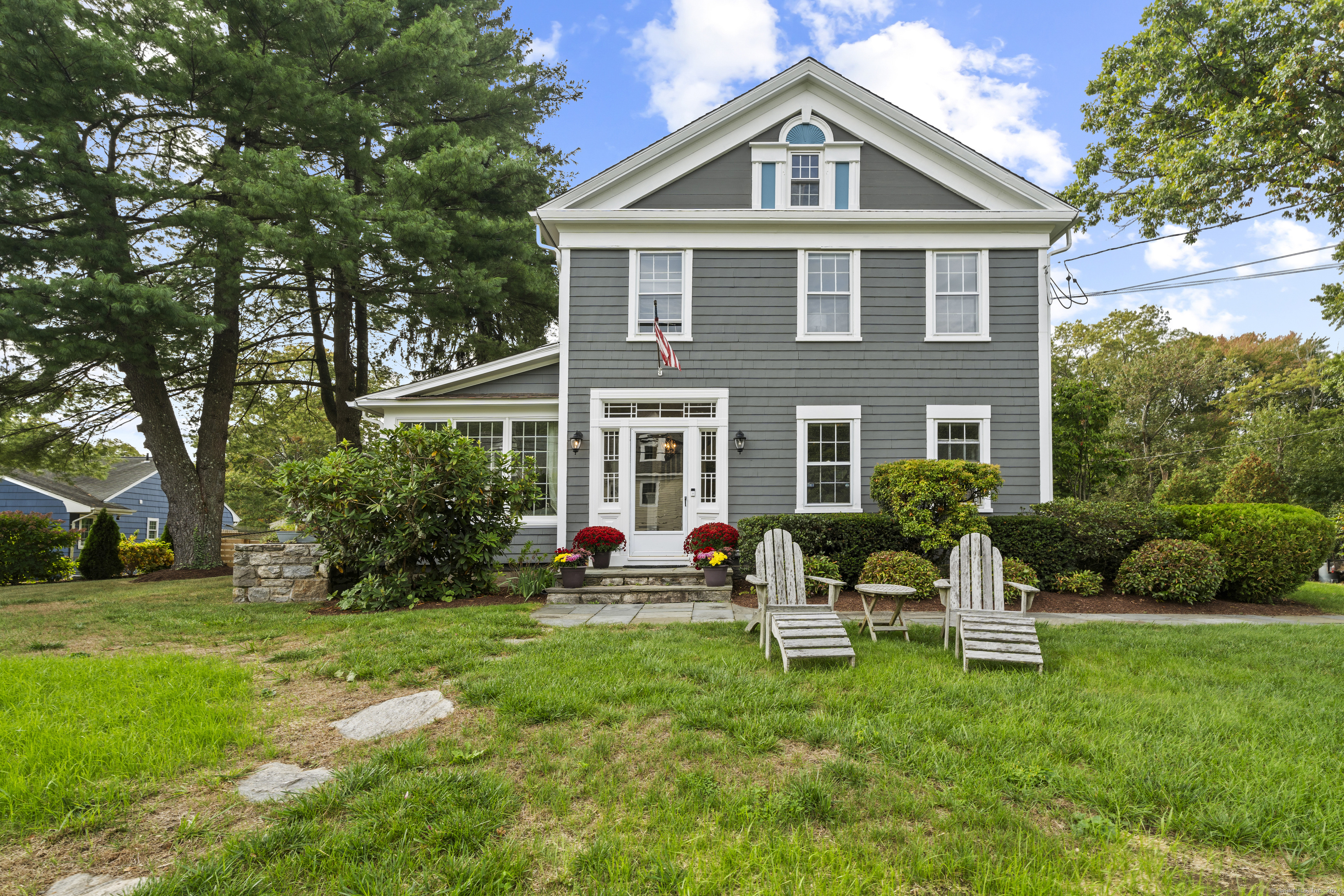 327 Newtown Avenue Norwalk CT 06851