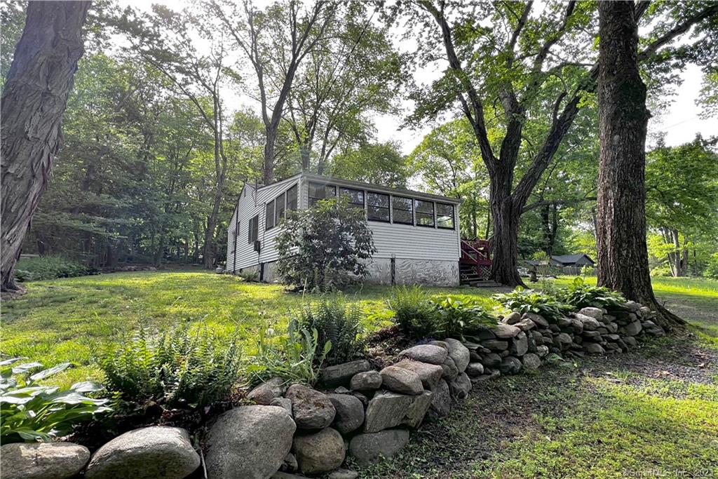 74 Lakeview Drive Bethlehem CT 06751