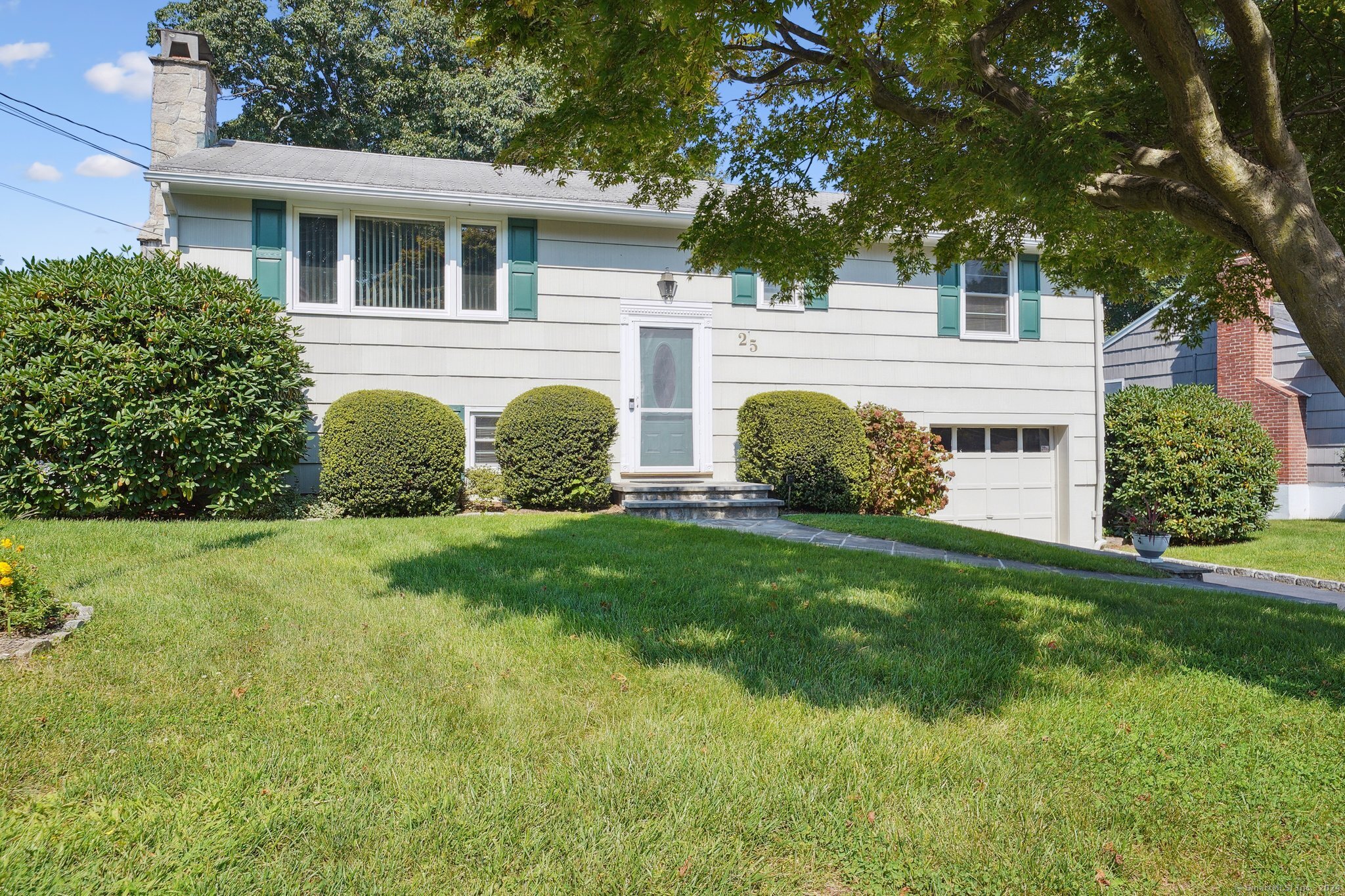 25 Donohue Drive Norwalk CT 06851