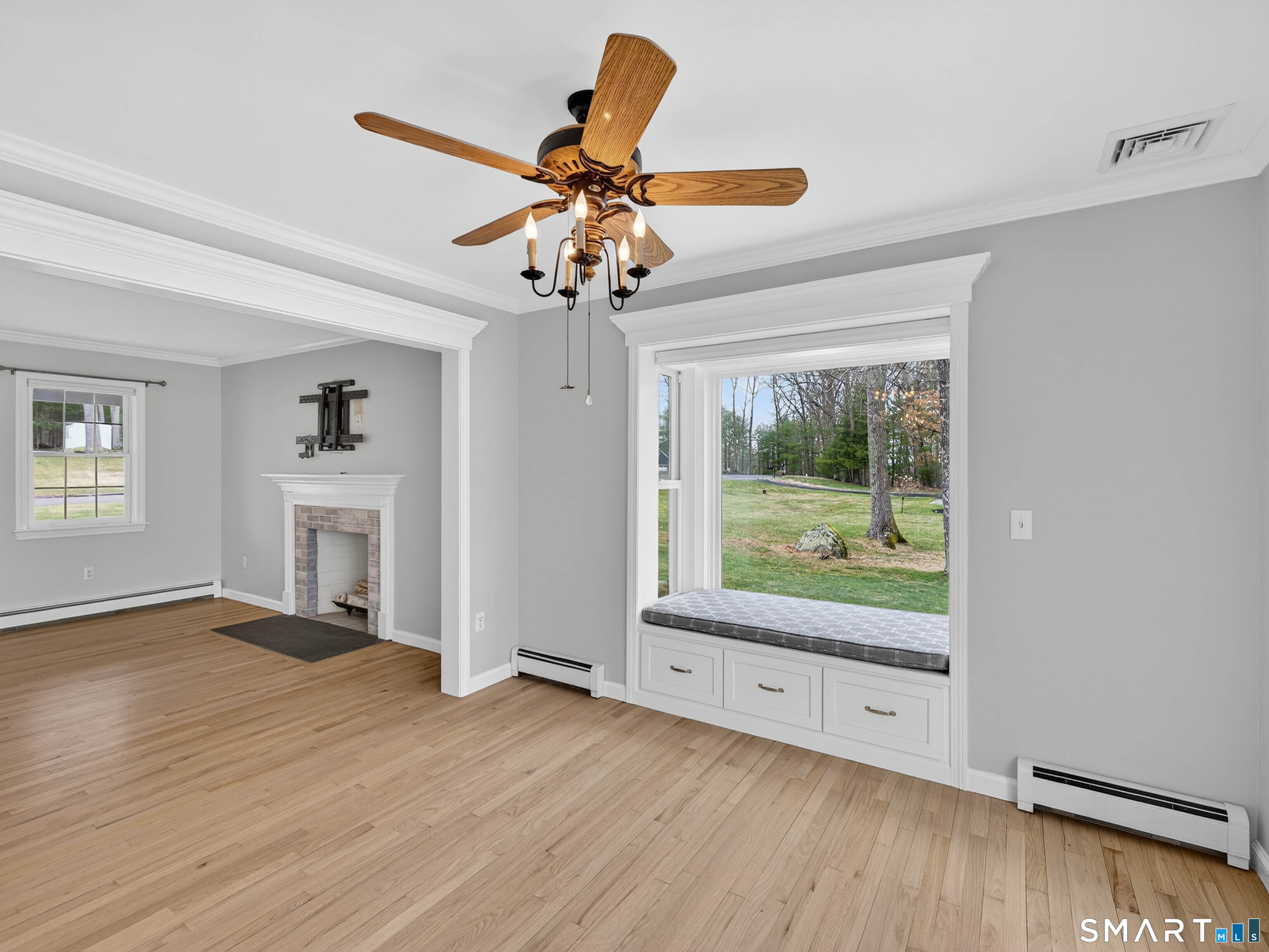 31 Hebert Lane Woodstock CT 06281