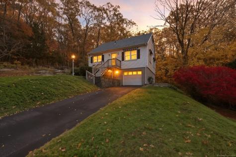 102 Lucas Park Road Norwich CT 06360