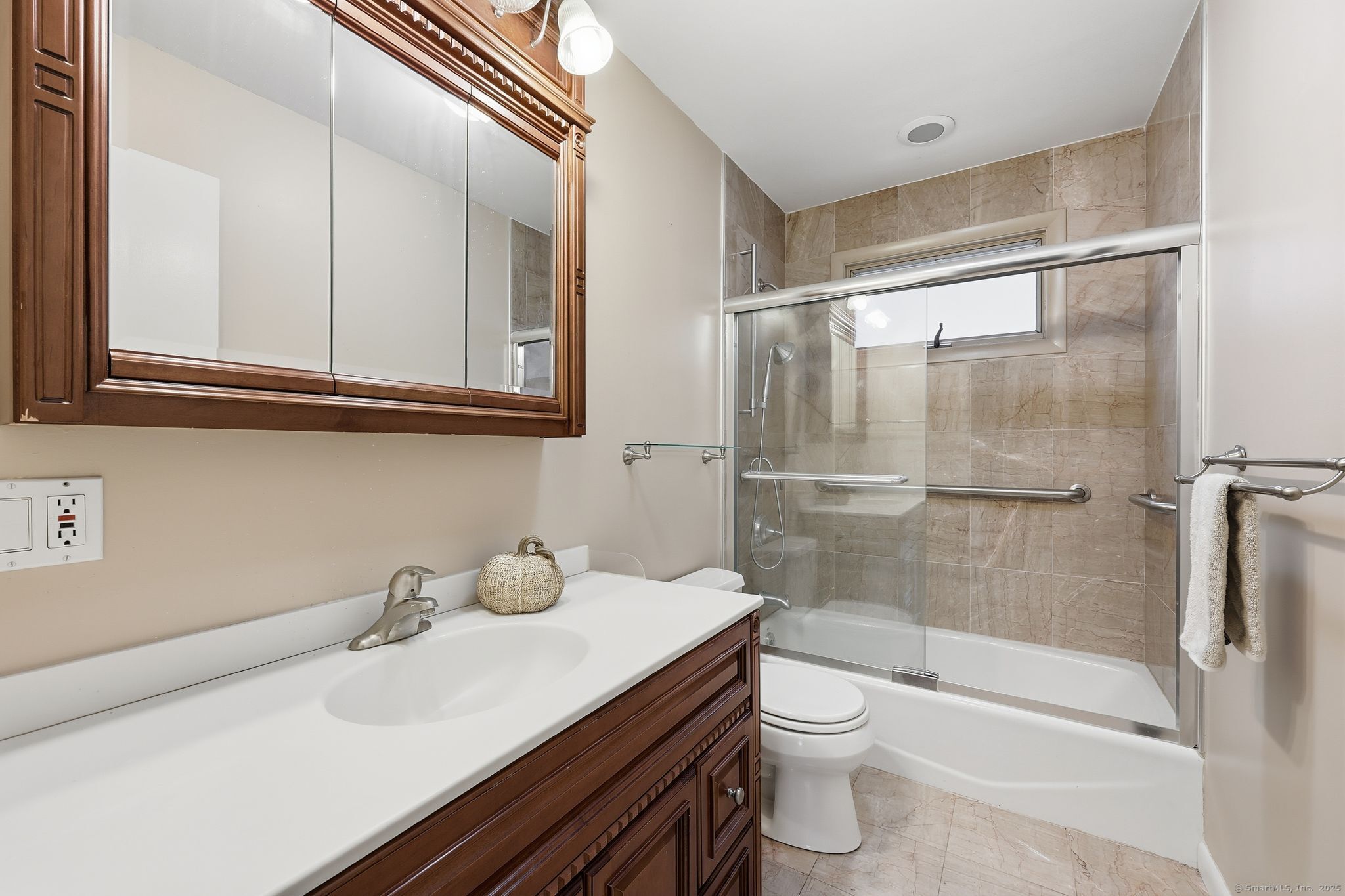 102 Lucas Park Road Norwich CT 06360