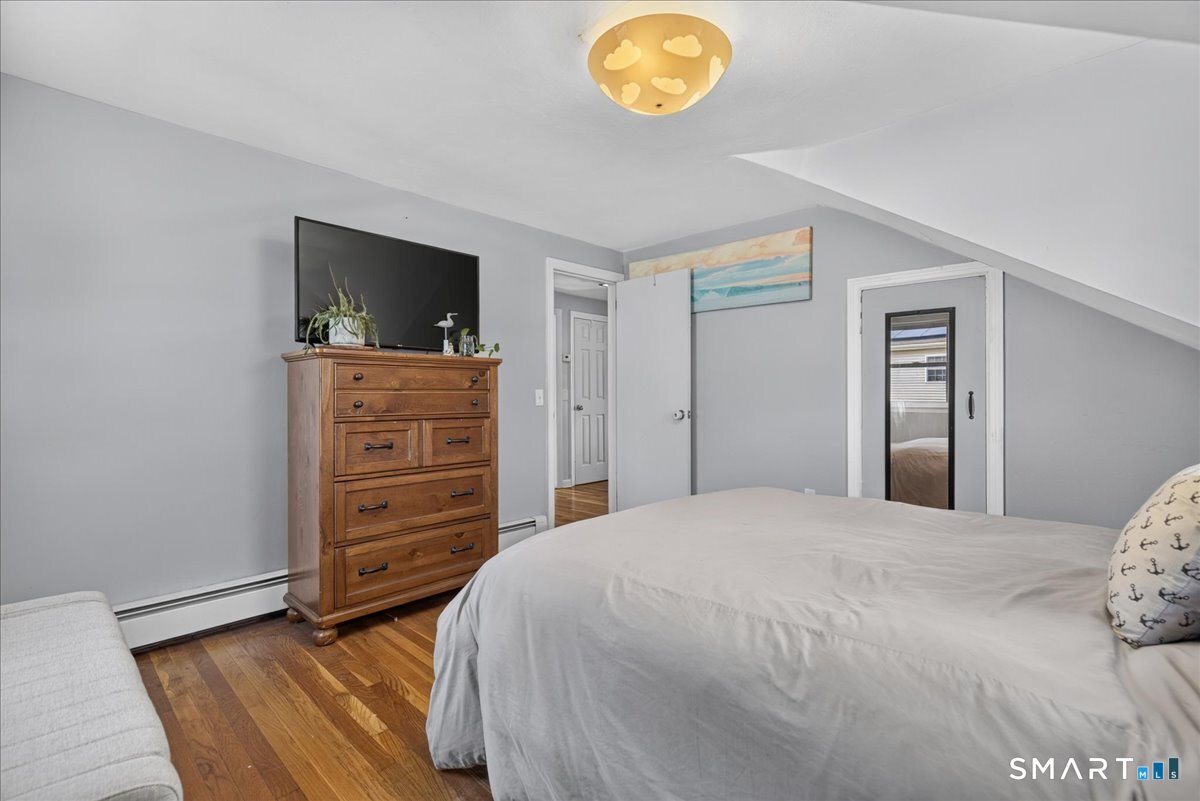 75 Meadow View Road New Haven CT 06519