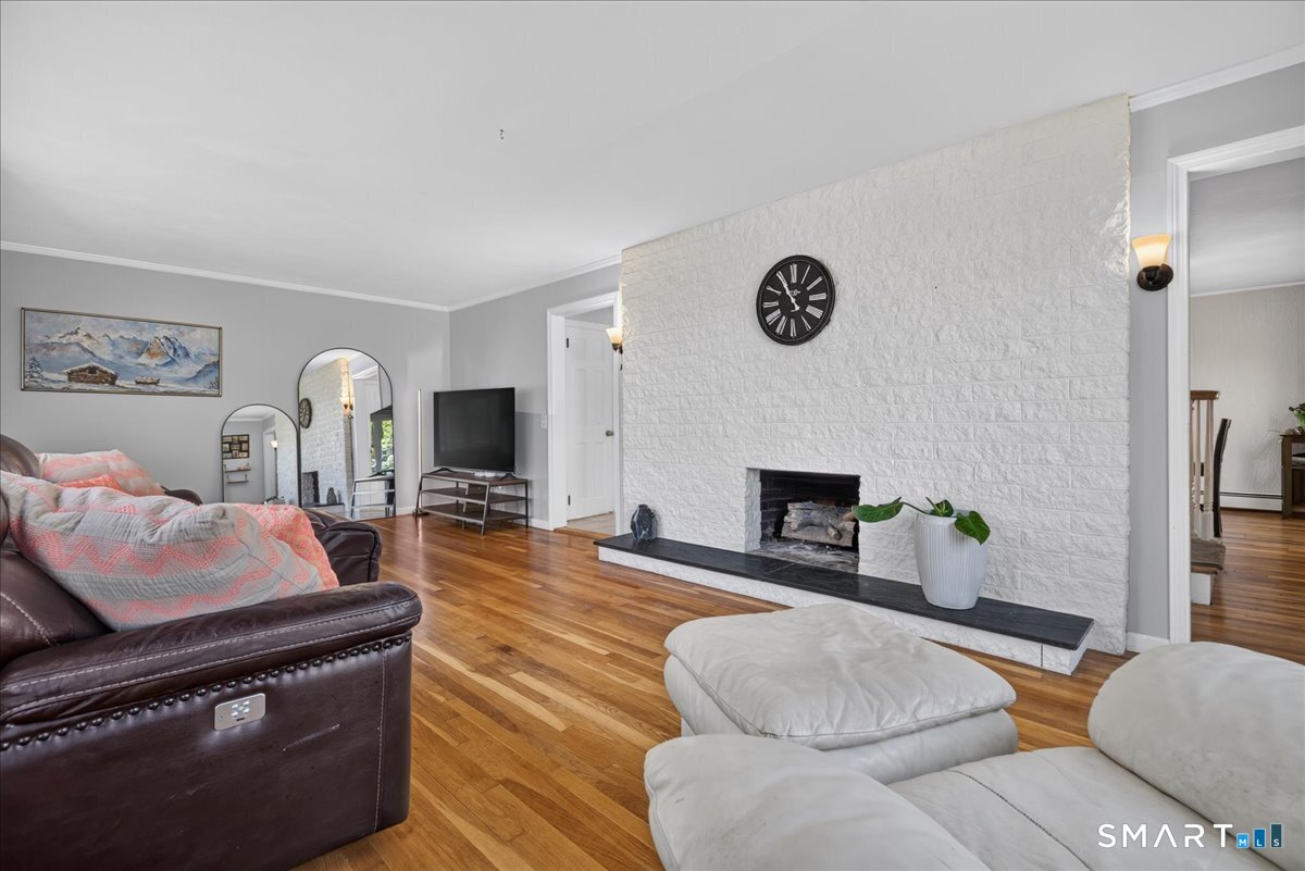 75 Meadow View Road New Haven CT 06519