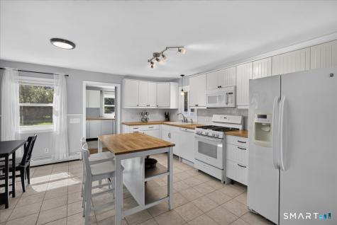 75 Meadow View Road New Haven CT 06519
