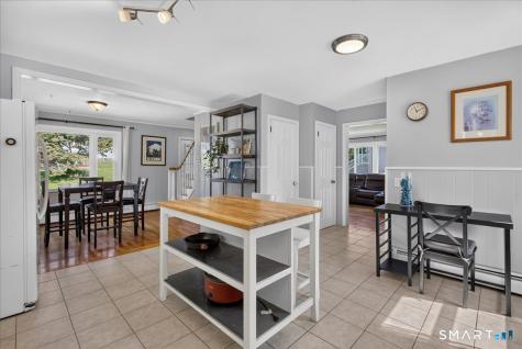 75 Meadow View Road New Haven CT 06519