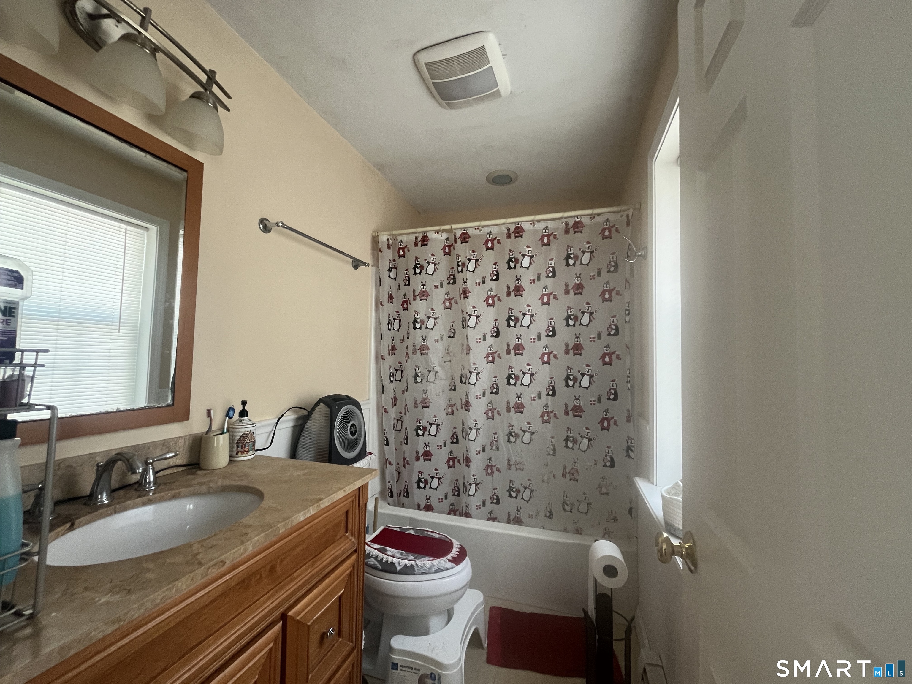 12 Woodedge Avenue Waterbury CT 06706