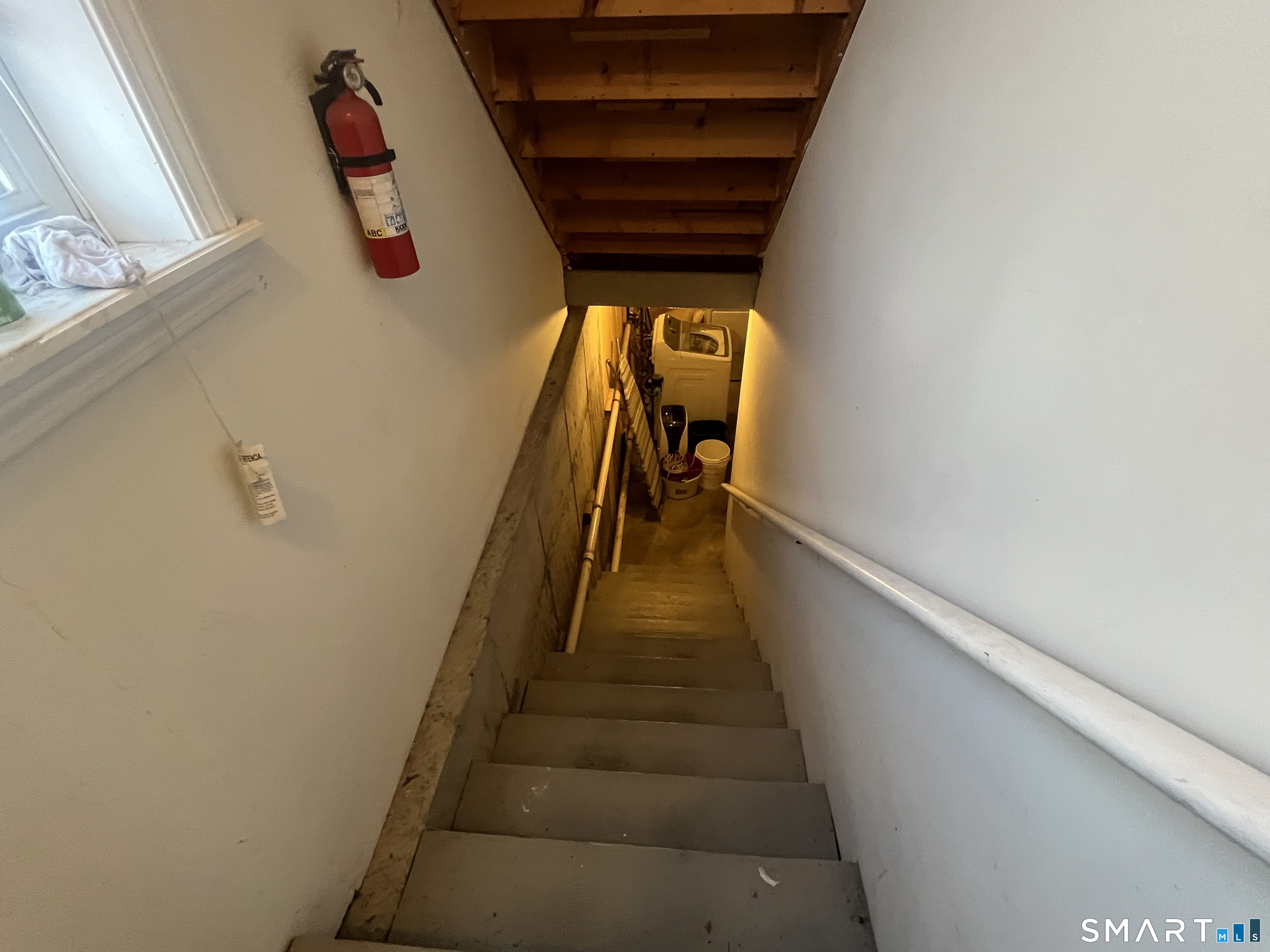 12 Woodedge Avenue Waterbury CT 06706