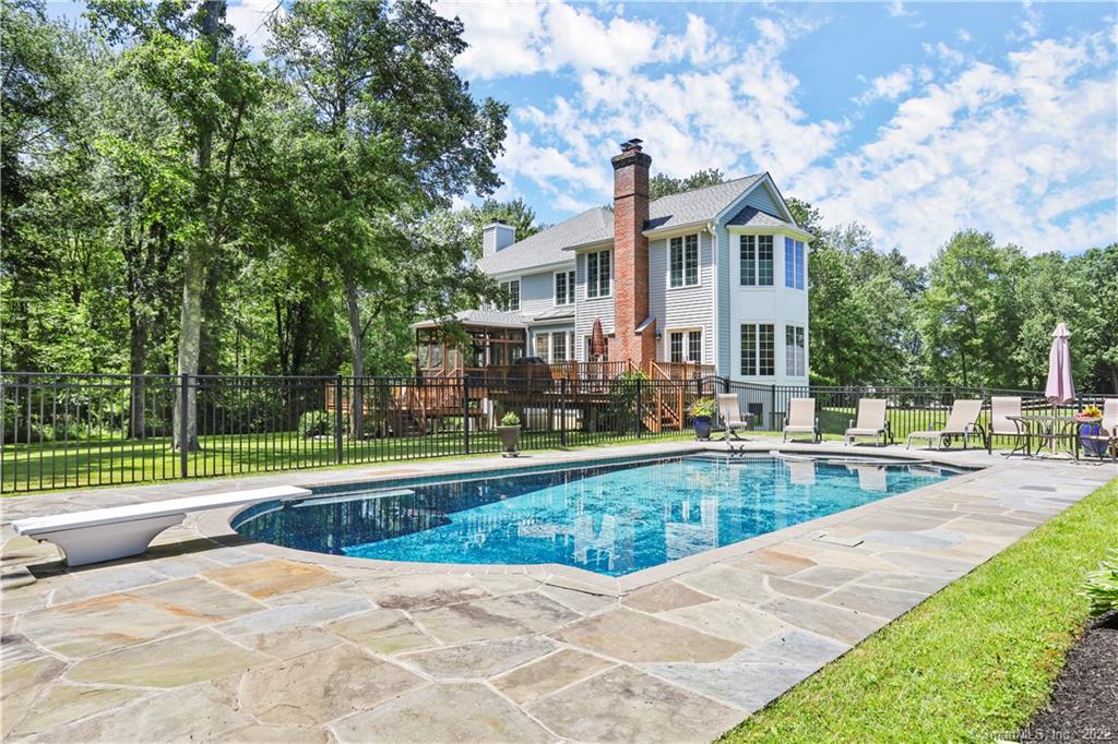 55 Canterbury Lane Ridgefield CT 06877