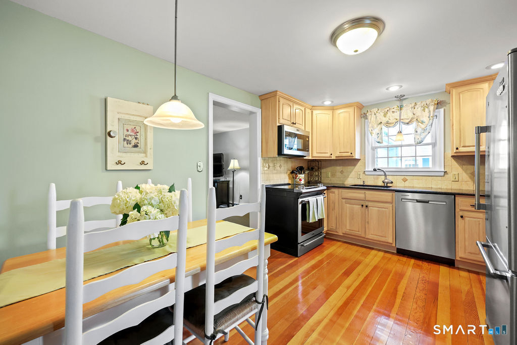 62 Crestview Drive Newington CT 06111