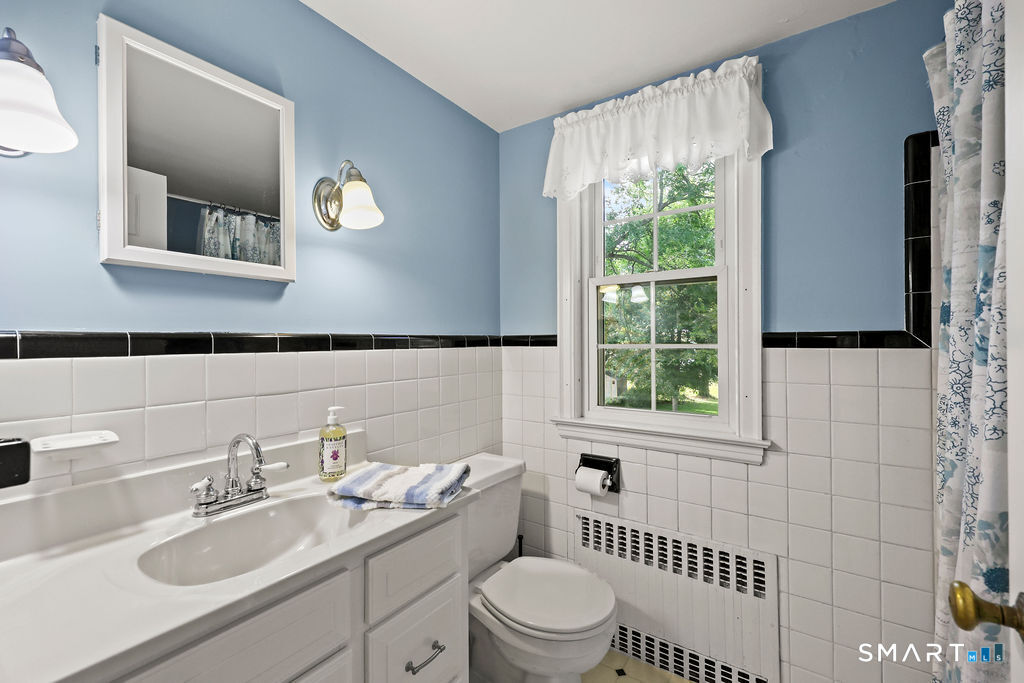 62 Crestview Drive Newington CT 06111