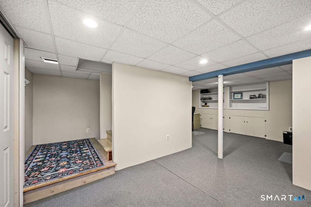 62 Crestview Drive Newington CT 06111