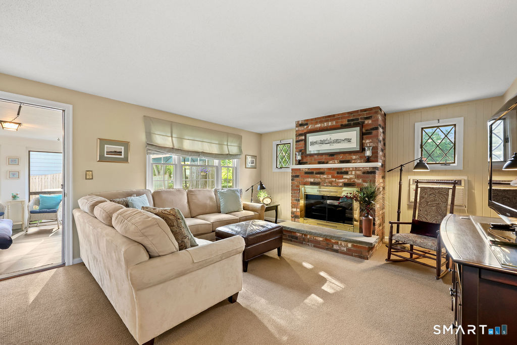62 Crestview Drive Newington CT 06111