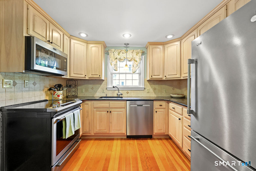 62 Crestview Drive Newington CT 06111