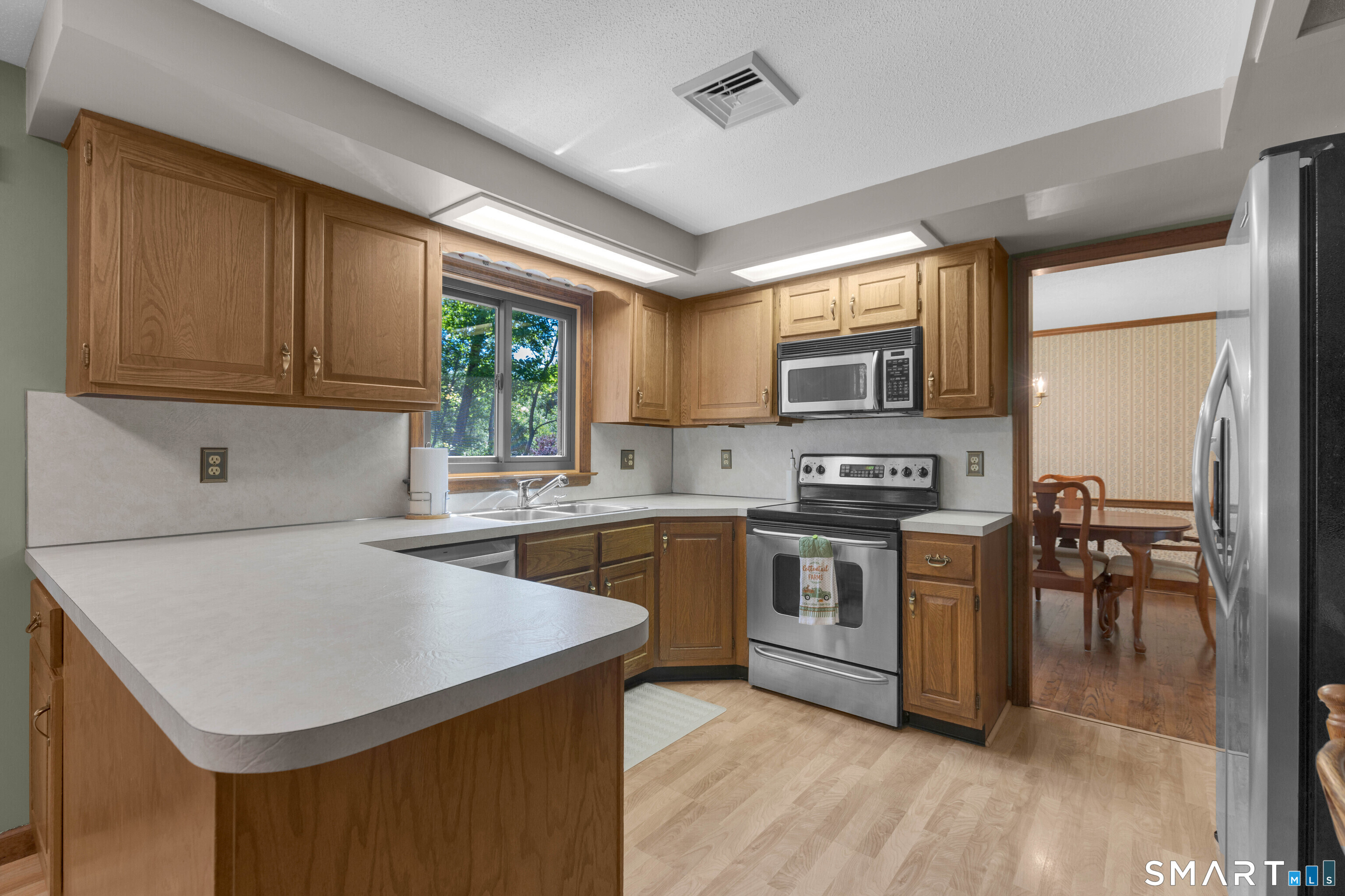 86 Carriage Way Windsor CT 06095