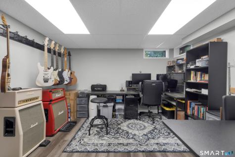 86 Carriage Way Windsor CT 06095