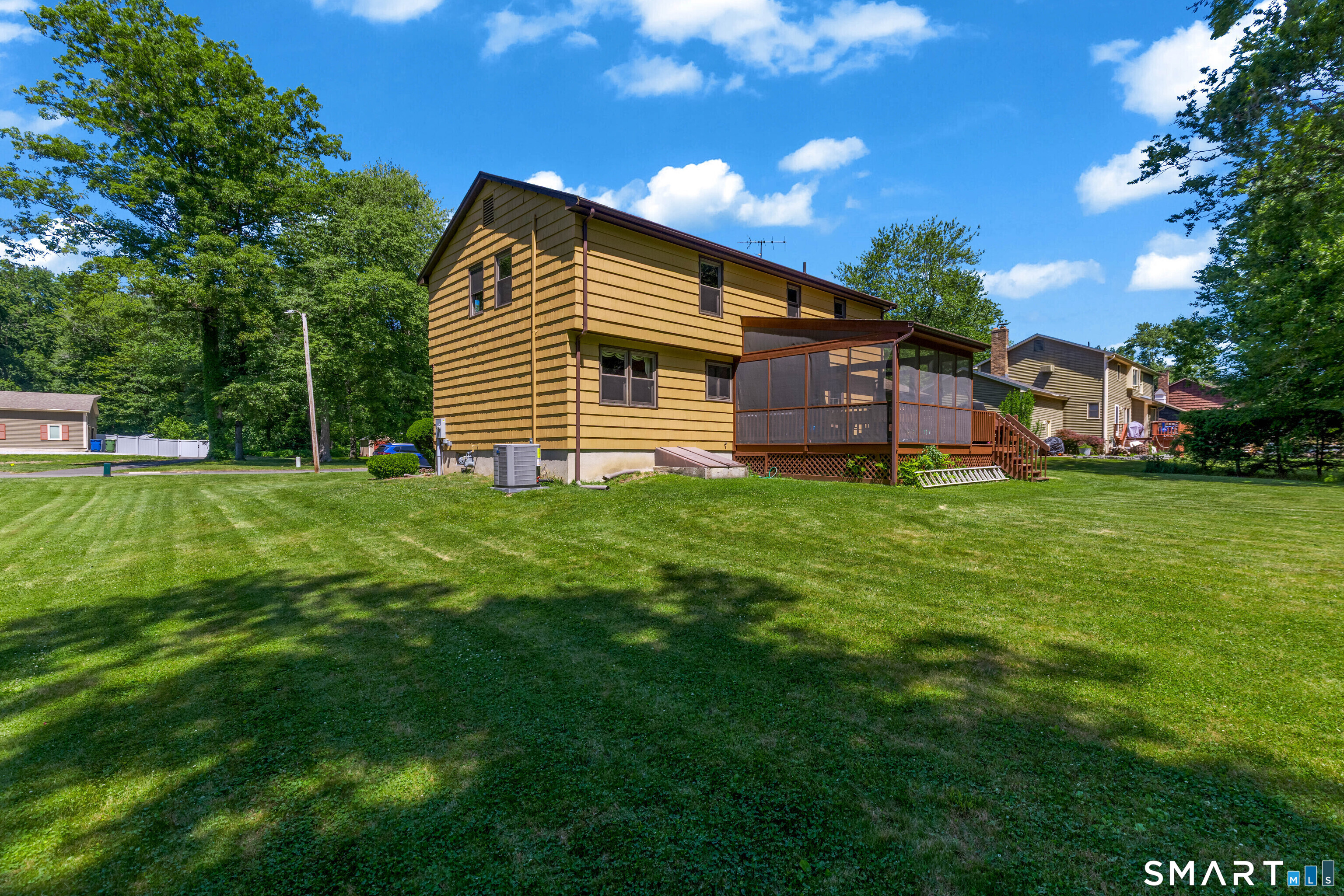 86 Carriage Way Windsor CT 06095