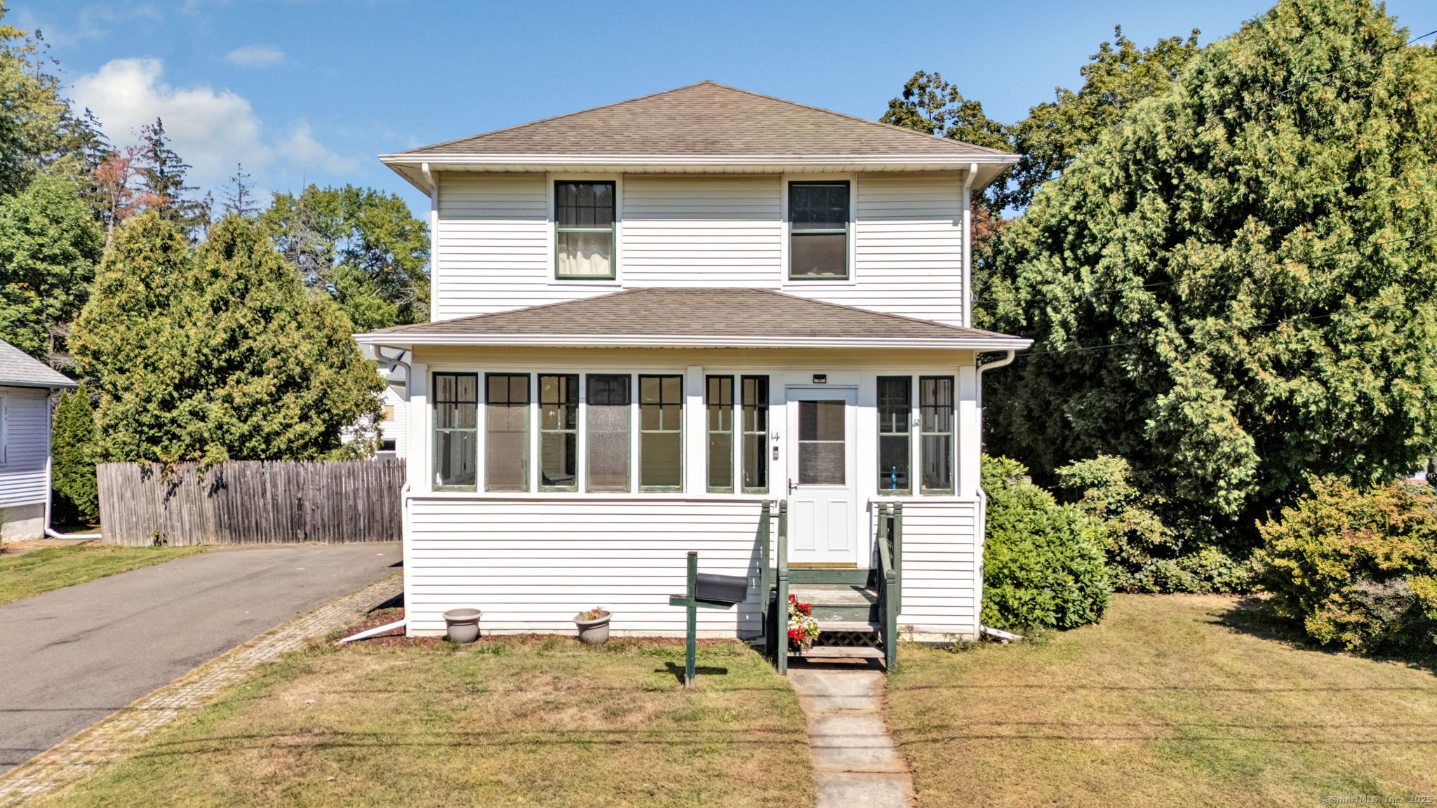 14 Fernwood Street Wethersfield CT 06109