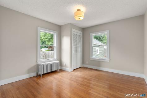 113 Branford Street Manchester CT 06040