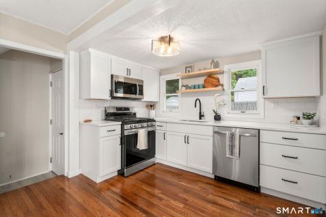 113 Branford Street Manchester CT 06040