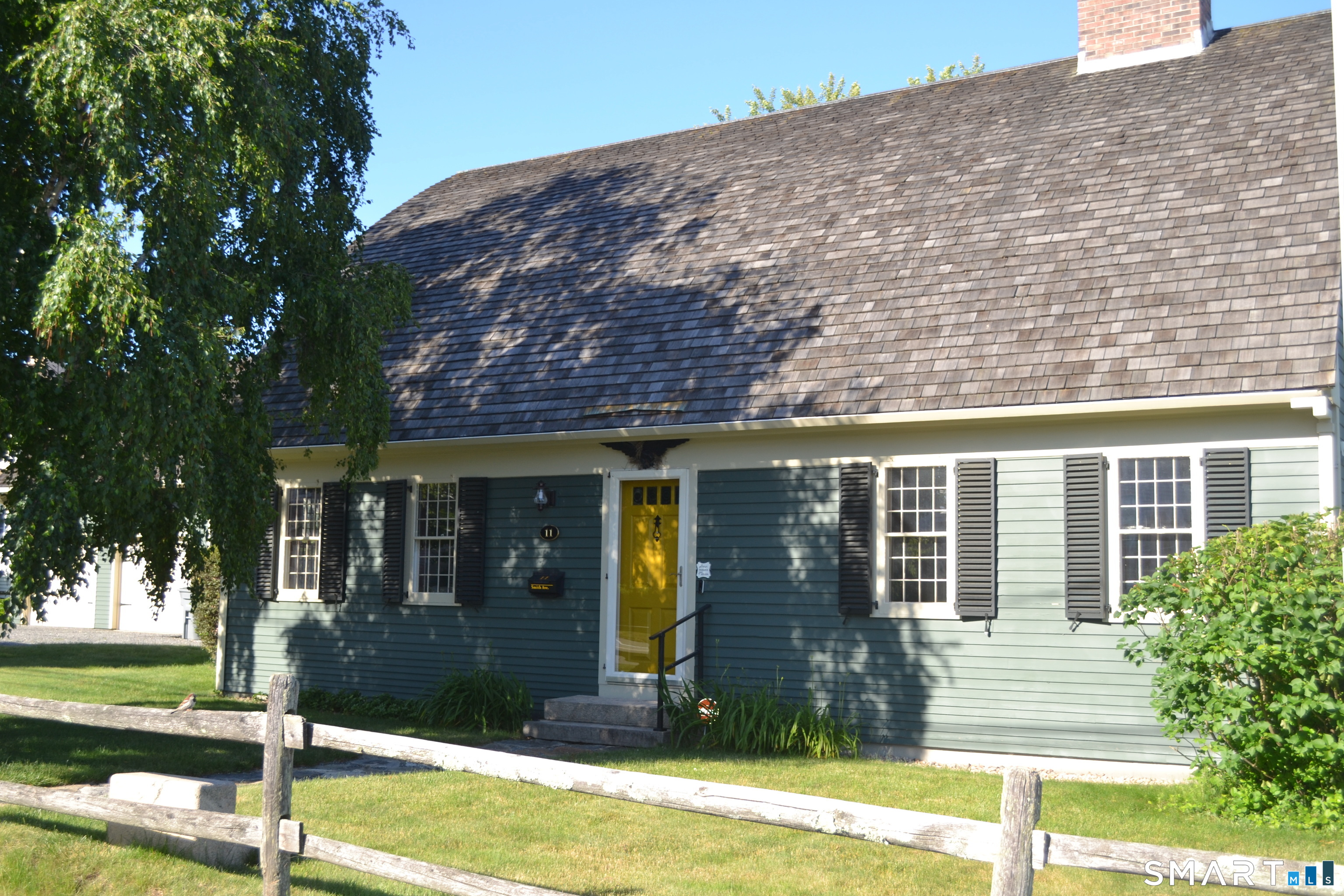 11 Smith Avenue East Lyme CT 06357