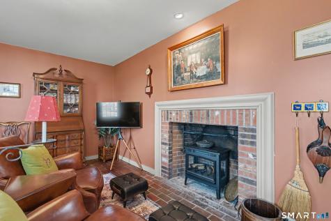 11 Smith Avenue East Lyme CT 06357