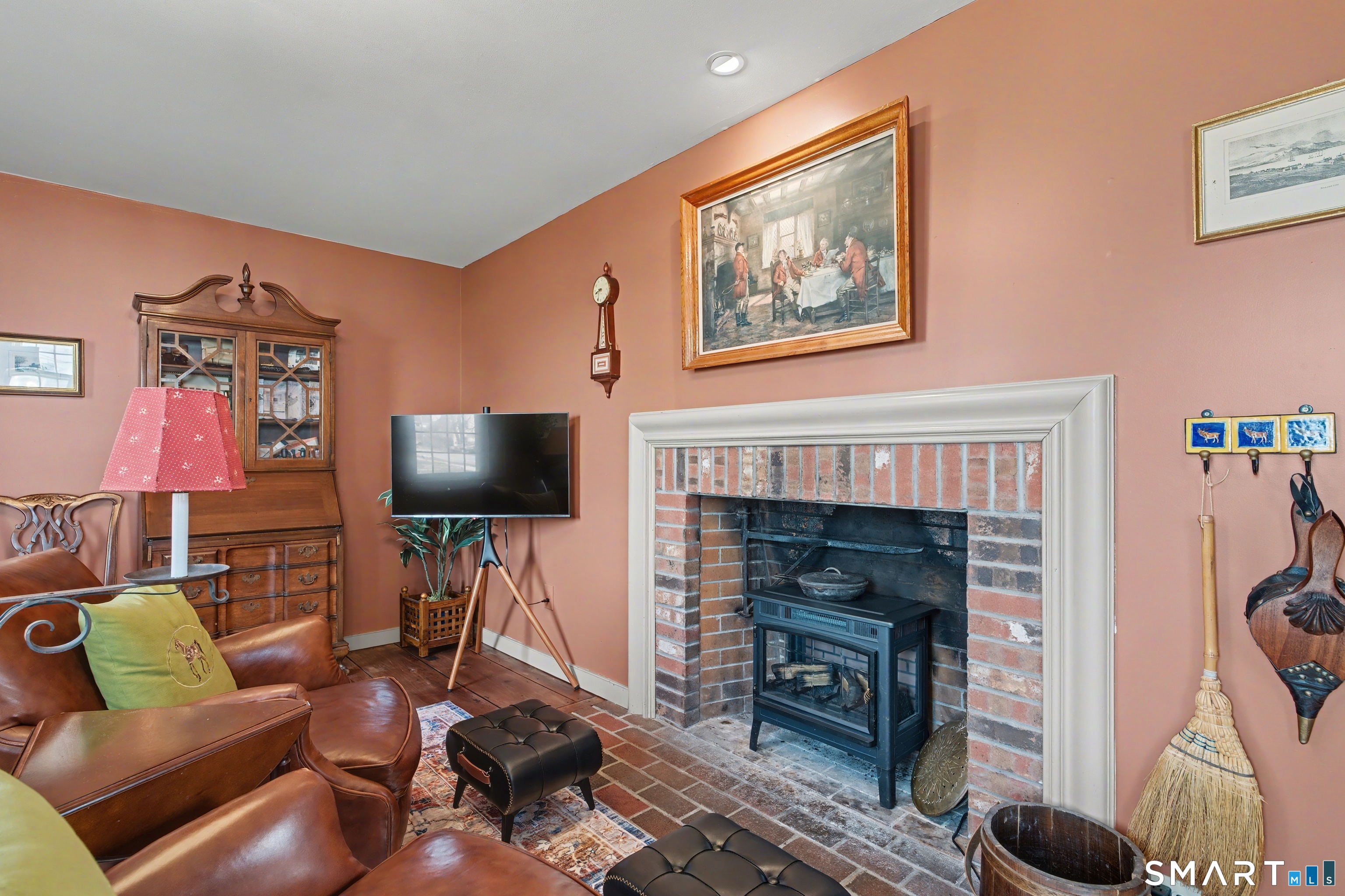 11 Smith Avenue East Lyme CT 06357