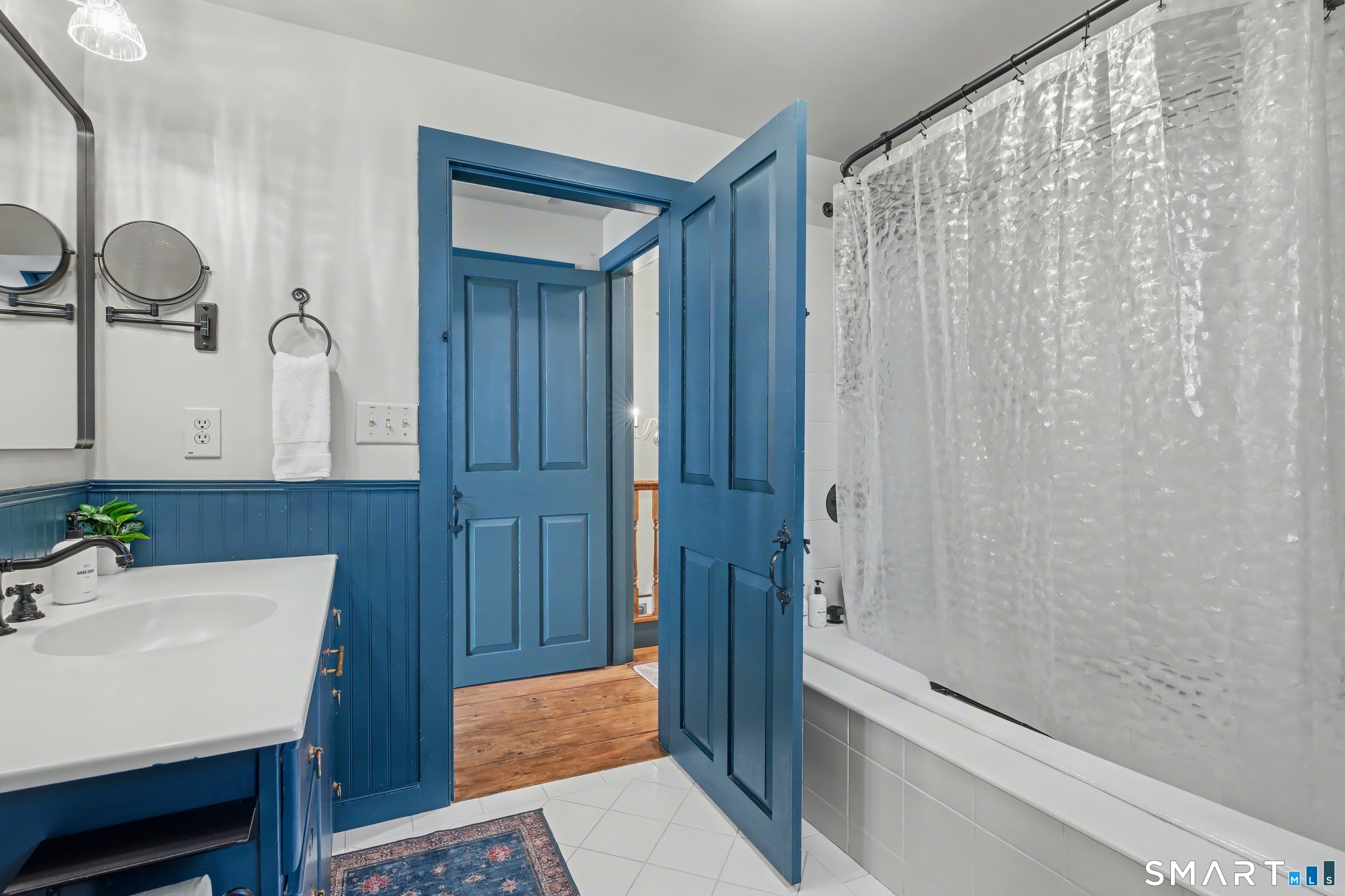 11 Smith Avenue East Lyme CT 06357