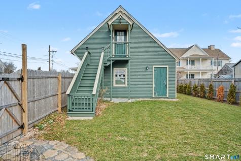 11 Smith Avenue East Lyme CT 06357