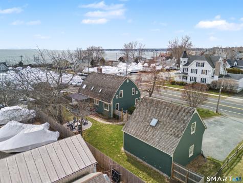 11 Smith Avenue East Lyme CT 06357