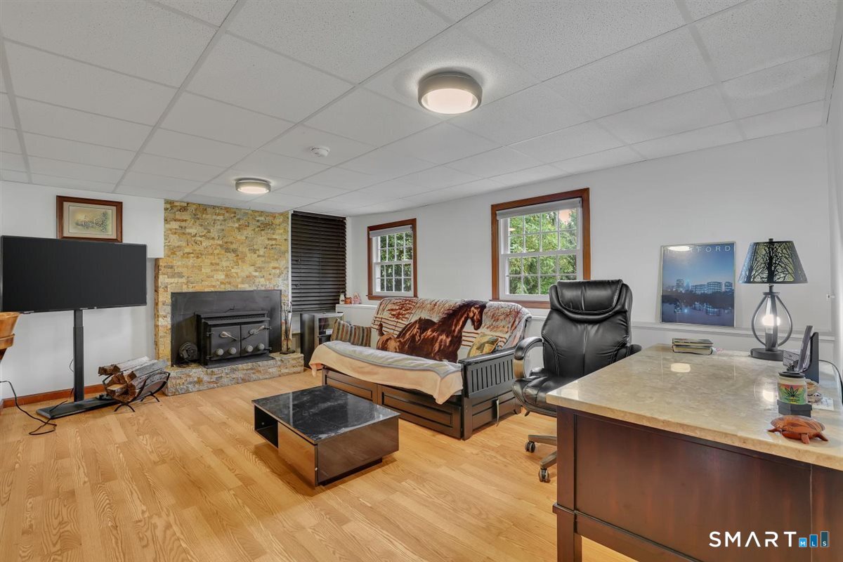 21 Silversmith Road Farmington CT 06085
